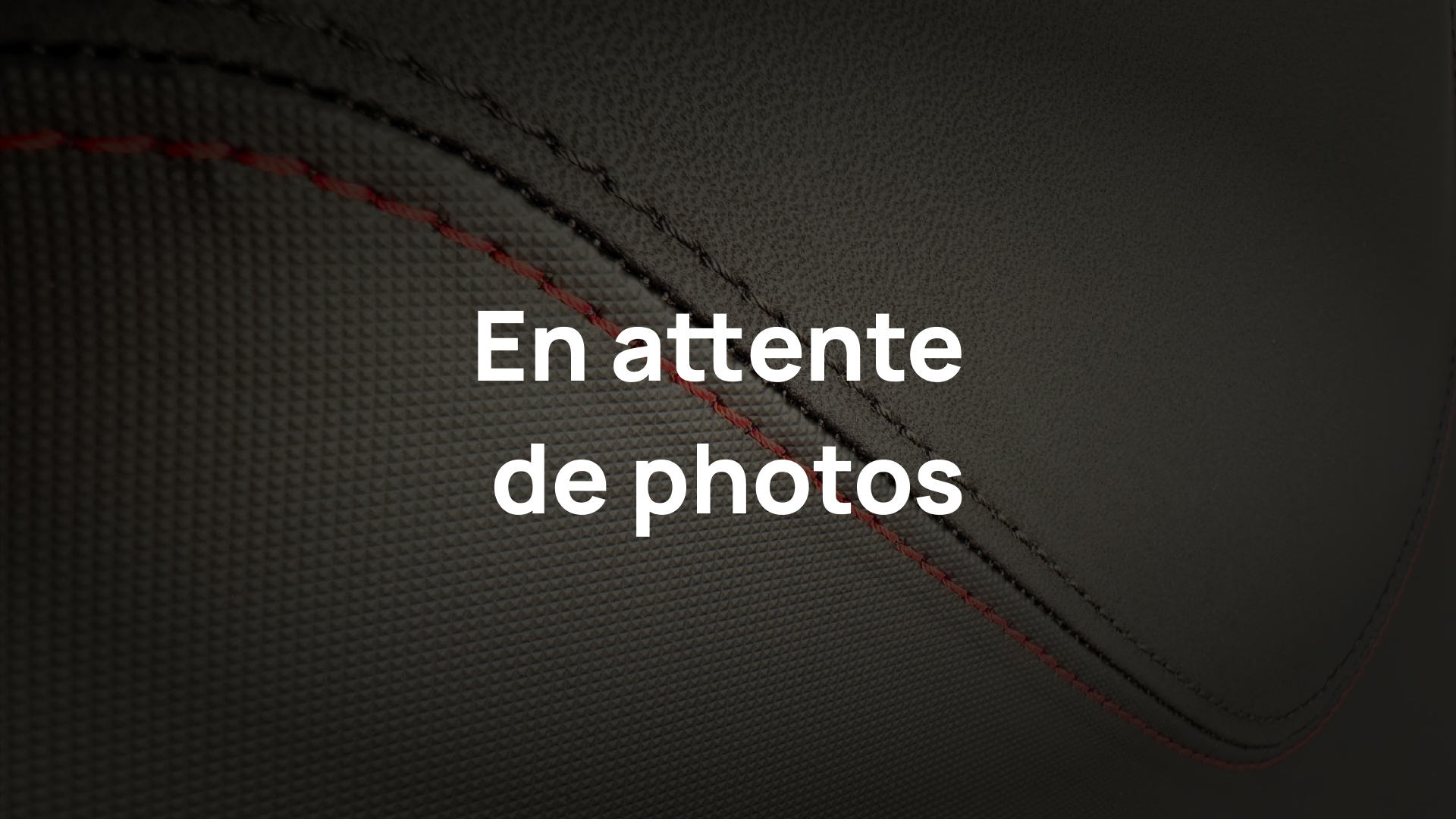En attente de photo cover En attente de photo cover